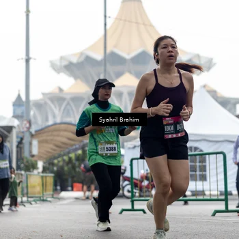 Runner Photo 8573692