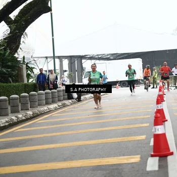 Runner Photo 8573708