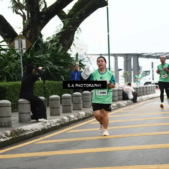 Runner Photo 8573726