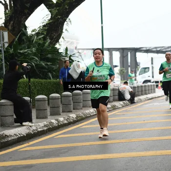 Runner Photo 8573728