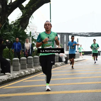 Runner Photo 8573751