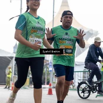 Runner Photo 8573760