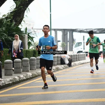 Runner Photo 8573775
