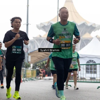 Runner Photo 8573776