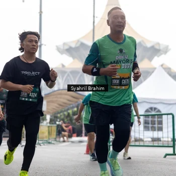 Runner Photo 8573783