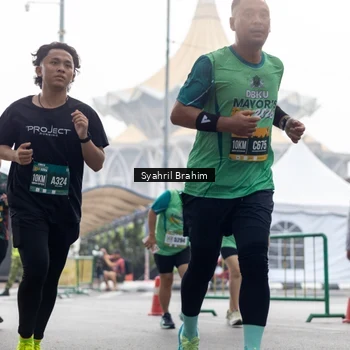 Runner Photo 8573787