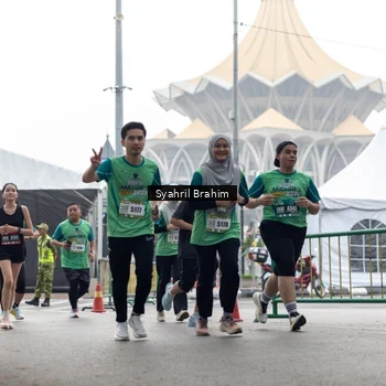 Runner Photo 8573795