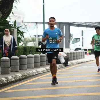 Runner Photo 8573796