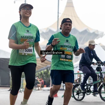 Runner Photo 8573800