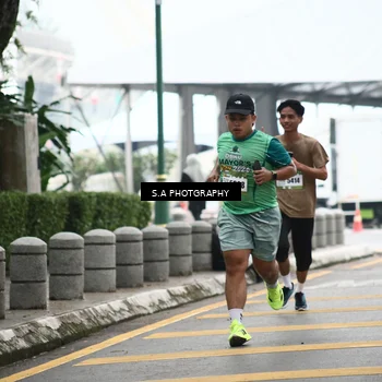 Runner Photo 8573806