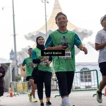 Runner Photo 8573811