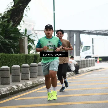 Runner Photo 8573814