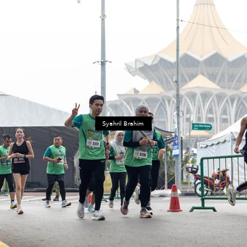 Runner Photo 8573816