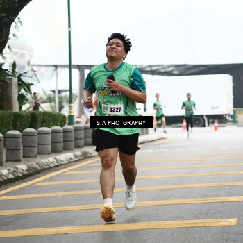 Runner Photo 8573828