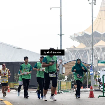 Runner Photo 8573879