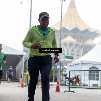 Runner Photo 8573894