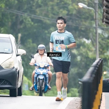 Runner Photo 8573905