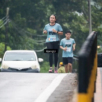Runner Photo 8573906
