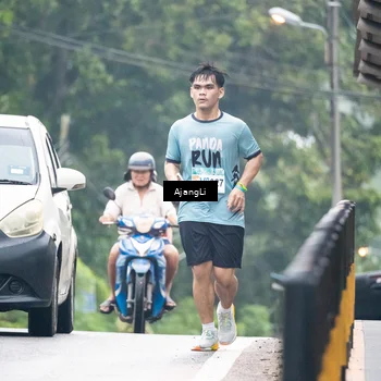 Runner Photo 8573911