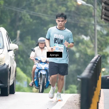 Runner Photo 8573918