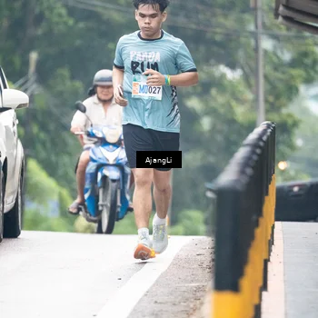 Runner Photo 8573925