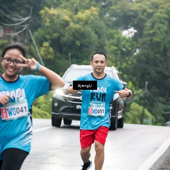 Runner Photo 8574033