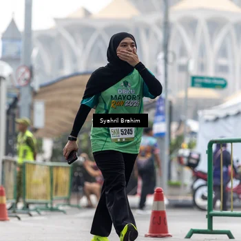 Runner Photo 8574053