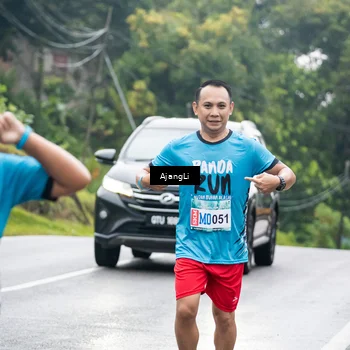 Runner Photo 8574056