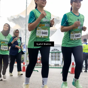 Runner Photo 8574078