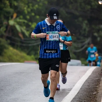 Runner Photo 8574202