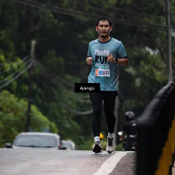 Runner Photo 8574264