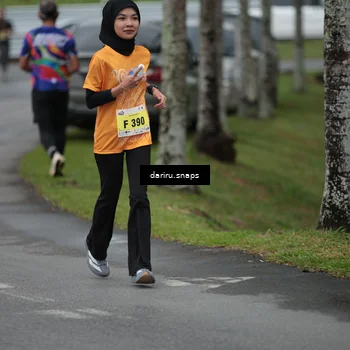 Runner Photo 8574265