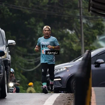 Runner Photo 8574278