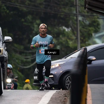 Runner Photo 8574282