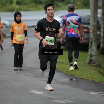 Runner Photo 8574299