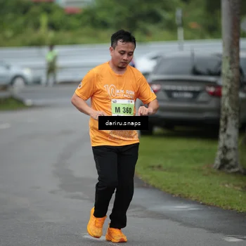 Runner Photo 8574300