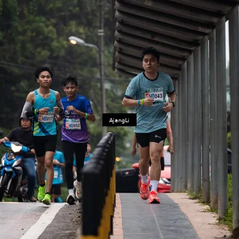 Runner Photo 8574312