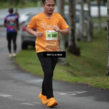 Runner Photo 8574332