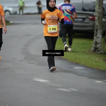 Runner Photo 8574339