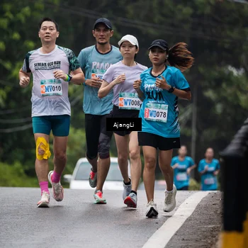 Runner Photo 8574346
