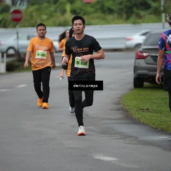 Runner Photo 8574348