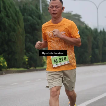 Runner Photo 8574443