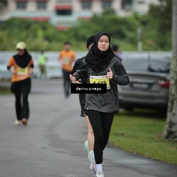 Runner Photo 8574446