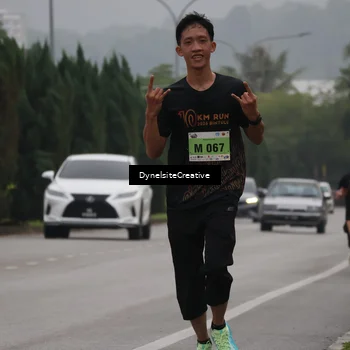 Runner Photo 8574453