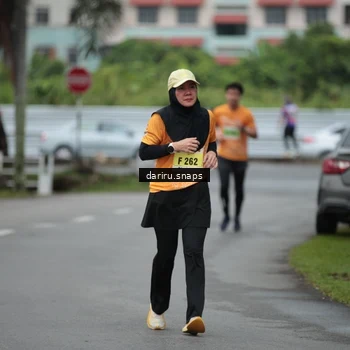 Runner Photo 8574504