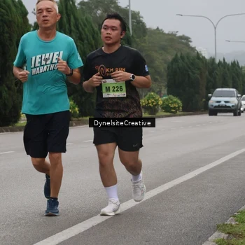 Runner Photo 8574514