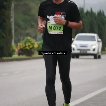 Runner Photo 8574524