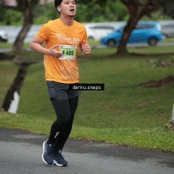 Runner Photo 8574569