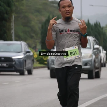 Runner Photo 8574579