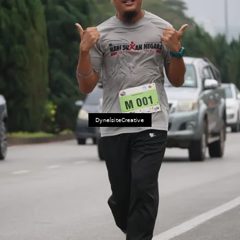 Runner Photo 8574600